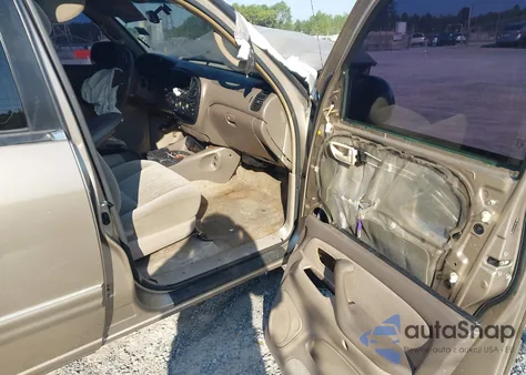 2005 Toyota Tundra Sr5 V8 z USA, uszkodzony, nr VIN 5TBET34155S497965